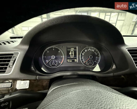 Чорний Фольксваген Пассат, об'ємом двигуна 2 л та пробігом 300 тис. км за 12999 $, фото 22 на Automoto.ua