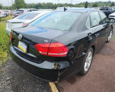 Черный Фольксваген Пассат, объемом двигателя 1.8 л и пробегом 90 тыс. км за 2100 $, фото 1 на Automoto.ua