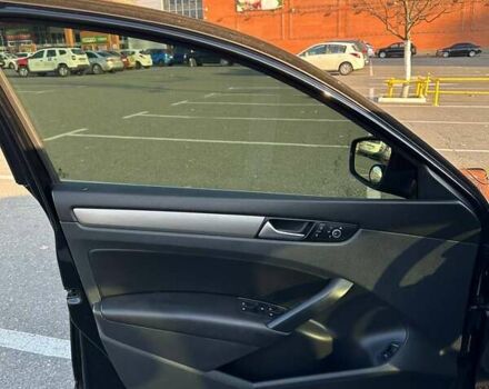 Чорний Фольксваген Пассат, об'ємом двигуна 2 л та пробігом 231 тис. км за 13000 $, фото 13 на Automoto.ua