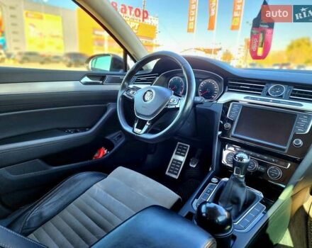 Фольксваген Пассат 2015 в Черновцах на Automoto.ua Черный Фольксваген Пассат, объемом двигателя 1.97 л и пробегом 303 тыс. км за 17100 $, фото 13 на Automoto.ua