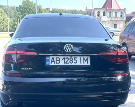 Черный Фольксваген Пассат, объемом двигателя 1.8 л и пробегом 241 тыс. км за 10500 $, фото 4 на Automoto.ua