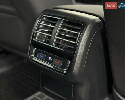 Черный Фольксваген Пассат, объемом двигателя 2 л и пробегом 239 тыс. км за 15300 $, фото 28 на Automoto.ua