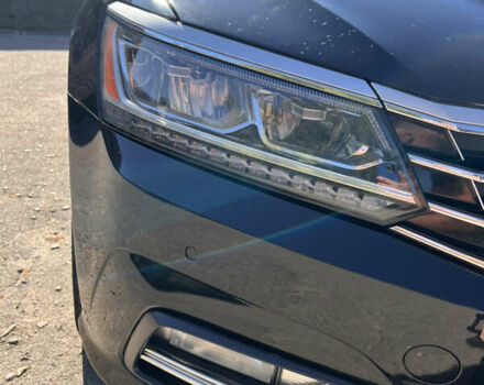 Черный Фольксваген Пассат, объемом двигателя 1.8 л и пробегом 184 тыс. км за 16200 $, фото 6 на Automoto.ua