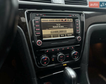 Черный Фольксваген Пассат, объемом двигателя 1.8 л и пробегом 252 тыс. км за 10600 $, фото 27 на Automoto.ua