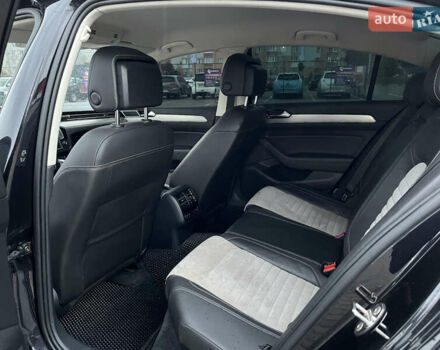 Черный Фольксваген Пассат, объемом двигателя 1.97 л и пробегом 212 тыс. км за 20500 $, фото 10 на Automoto.ua