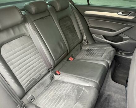 Чорний Фольксваген Пассат, об'ємом двигуна 2 л та пробігом 224 тис. км за 16300 $, фото 15 на Automoto.ua