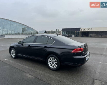 Чорний Фольксваген Пассат, об'ємом двигуна 1.6 л та пробігом 225 тис. км за 14000 $, фото 2 на Automoto.ua