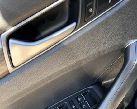 Черный Фольксваген Пассат, объемом двигателя 1.8 л и пробегом 184 тыс. км за 16200 $, фото 13 на Automoto.ua