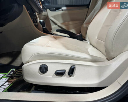 Черный Фольксваген Пассат, объемом двигателя 1.8 л и пробегом 197 тыс. км за 9700 $, фото 21 на Automoto.ua