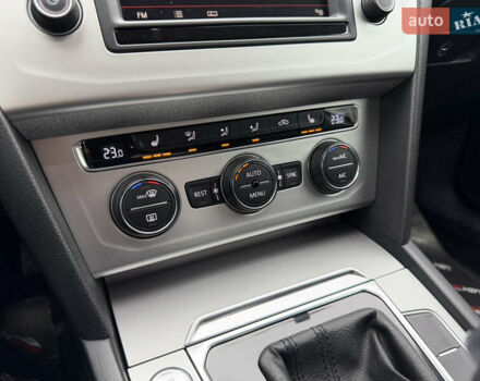 Черный Фольксваген Пассат, объемом двигателя 2 л и пробегом 325 тыс. км за 15500 $, фото 49 на Automoto.ua