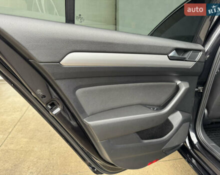 Черный Фольксваген Пассат, объемом двигателя 2 л и пробегом 239 тыс. км за 15300 $, фото 33 на Automoto.ua