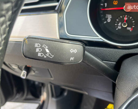 Чорний Фольксваген Пассат, об'ємом двигуна 1.9 л та пробігом 305 тис. км за 17700 $, фото 13 на Automoto.ua