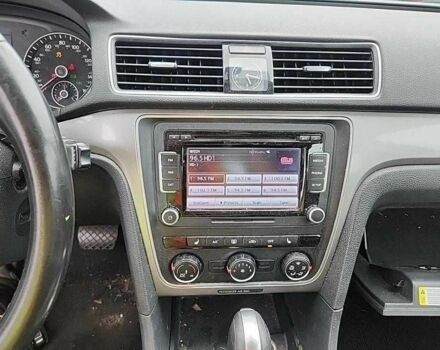 Черный Фольксваген Пассат, объемом двигателя 1.8 л и пробегом 90 тыс. км за 2100 $, фото 2 на Automoto.ua