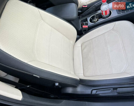 Чорний Фольксваген Пассат, об'ємом двигуна 1.97 л та пробігом 234 тис. км за 10600 $, фото 17 на Automoto.ua