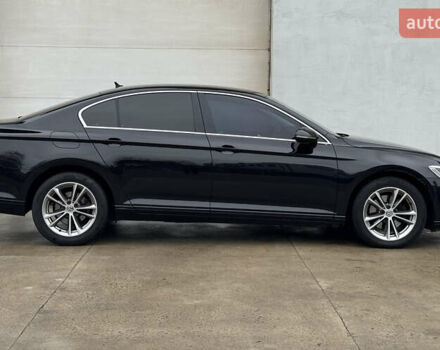 Черный Фольксваген Пассат, объемом двигателя 2 л и пробегом 239 тыс. км за 15300 $, фото 4 на Automoto.ua
