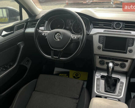 Черный Фольксваген Пассат, объемом двигателя 1.97 л и пробегом 230 тыс. км за 16800 $, фото 25 на Automoto.ua