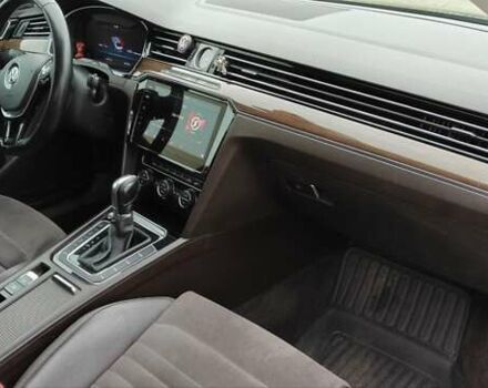 Черный Фольксваген Пассат, объемом двигателя 1.97 л и пробегом 289 тыс. км за 16899 $, фото 7 на Automoto.ua