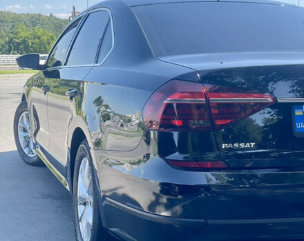 Черный Фольксваген Пассат, объемом двигателя 1.8 л и пробегом 241 тыс. км за 10500 $, фото 3 на Automoto.ua