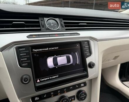 Черный Фольксваген Пассат, объемом двигателя 2 л и пробегом 215 тыс. км за 16900 $, фото 49 на Automoto.ua