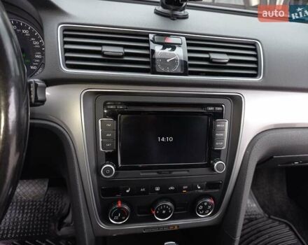 Черный Фольксваген Пассат, объемом двигателя 1.8 л и пробегом 110 тыс. км за 12000 $, фото 17 на Automoto.ua