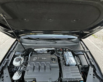Черный Фольксваген Пассат, объемом двигателя 1.6 л и пробегом 129 тыс. км за 15599 $, фото 11 на Automoto.ua
