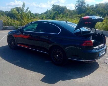 Черный Фольксваген Пассат, объемом двигателя 1.6 л и пробегом 290 тыс. км за 17800 $, фото 4 на Automoto.ua