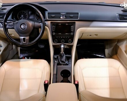 Черный Фольксваген Пассат, объемом двигателя 1.8 л и пробегом 146 тыс. км за 10500 $, фото 6 на Automoto.ua