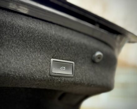 Чорний Фольксваген Пассат, об'ємом двигуна 2 л та пробігом 224 тис. км за 16300 $, фото 11 на Automoto.ua