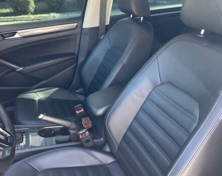 Черный Фольксваген Пассат, объемом двигателя 1.8 л и пробегом 184 тыс. км за 16200 $, фото 9 на Automoto.ua