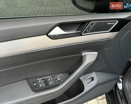 Черный Фольксваген Пассат, объемом двигателя 2 л и пробегом 248 тыс. км за 17500 $, фото 39 на Automoto.ua