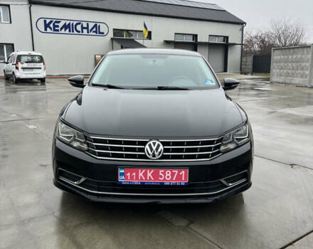 Черный Фольксваген Пассат, объемом двигателя 1.8 л и пробегом 161 тыс. км за 12300 $, фото 2 на Automoto.ua