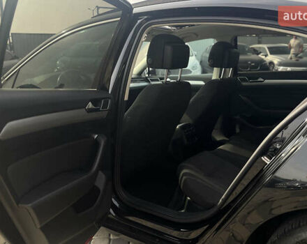 Черный Фольксваген Пассат, объемом двигателя 1.97 л и пробегом 230 тыс. км за 16800 $, фото 29 на Automoto.ua