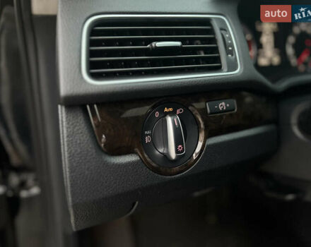 Черный Фольксваген Пассат, объемом двигателя 1.8 л и пробегом 252 тыс. км за 10600 $, фото 25 на Automoto.ua