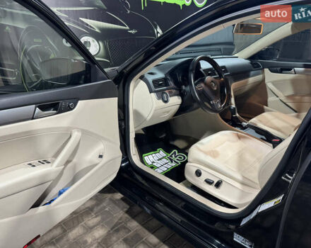 Черный Фольксваген Пассат, объемом двигателя 1.8 л и пробегом 197 тыс. км за 9700 $, фото 18 на Automoto.ua