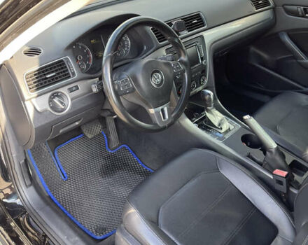 Черный Фольксваген Пассат, объемом двигателя 1.8 л и пробегом 195 тыс. км за 12500 $, фото 18 на Automoto.ua