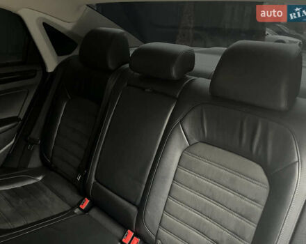 Черный Фольксваген Пассат, объемом двигателя 1.8 л и пробегом 252 тыс. км за 10600 $, фото 14 на Automoto.ua