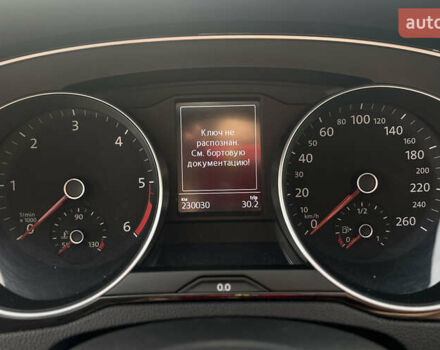 Черный Фольксваген Пассат, объемом двигателя 1.97 л и пробегом 230 тыс. км за 16800 $, фото 10 на Automoto.ua