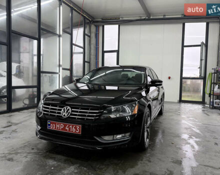 Чорний Фольксваген Пассат, об'ємом двигуна 2 л та пробігом 300 тис. км за 12999 $, фото 1 на Automoto.ua