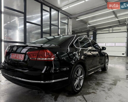 Чорний Фольксваген Пассат, об'ємом двигуна 2 л та пробігом 300 тис. км за 12999 $, фото 6 на Automoto.ua