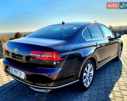 Фольксваген Пассат 2015 в Черновцах на Automoto.ua Черный Фольксваген Пассат, объемом двигателя 1.97 л и пробегом 303 тыс. км за 17100 $, фото 4 на Automoto.ua