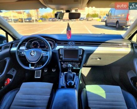 Фольксваген Пассат 2015 в Черновцах на Automoto.ua Черный Фольксваген Пассат, объемом двигателя 1.97 л и пробегом 303 тыс. км за 17100 $, фото 12 на Automoto.ua