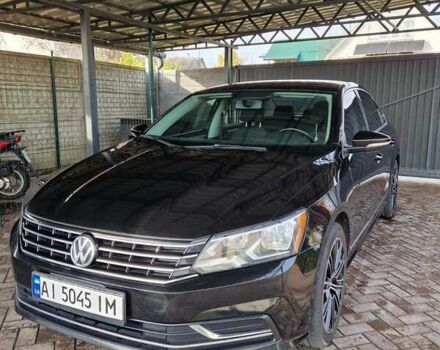 Черный Фольксваген Пассат, объемом двигателя 1.8 л и пробегом 215 тыс. км за 11800 $, фото 1 на Automoto.ua