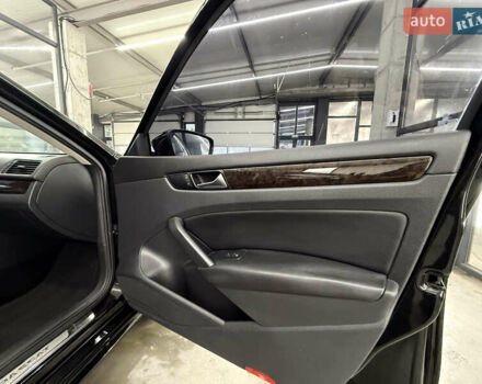 Чорний Фольксваген Пассат, об'ємом двигуна 2 л та пробігом 300 тис. км за 12999 $, фото 18 на Automoto.ua