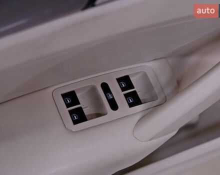 Чорний Фольксваген Пассат, об'ємом двигуна 1.8 л та пробігом 146 тис. км за 10500 $, фото 16 на Automoto.ua