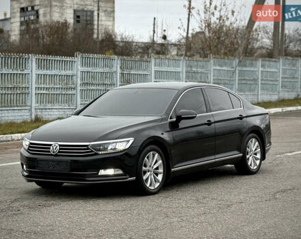 Черный Фольксваген Пассат, объемом двигателя 1.97 л и пробегом 224 тыс. км за 16300 $, фото 5 на Automoto.ua