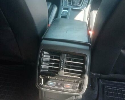 Черный Фольксваген Пассат, объемом двигателя 1.6 л и пробегом 280 тыс. км за 17800 $, фото 10 на Automoto.ua