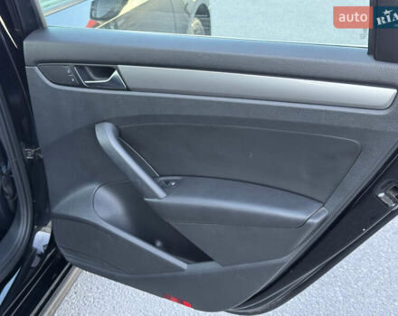 Черный Фольксваген Пассат, объемом двигателя 1.8 л и пробегом 222 тыс. км за 8999 $, фото 25 на Automoto.ua