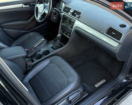 Черный Фольксваген Пассат, объемом двигателя 1.8 л и пробегом 222 тыс. км за 8999 $, фото 16 на Automoto.ua