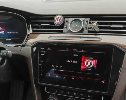 Черный Фольксваген Пассат, объемом двигателя 1.97 л и пробегом 289 тыс. км за 16899 $, фото 10 на Automoto.ua