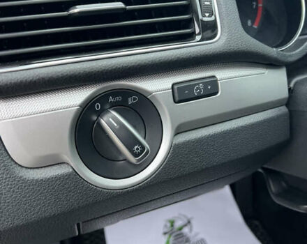 Черный Фольксваген Пассат, объемом двигателя 1.8 л и пробегом 161 тыс. км за 12300 $, фото 21 на Automoto.ua